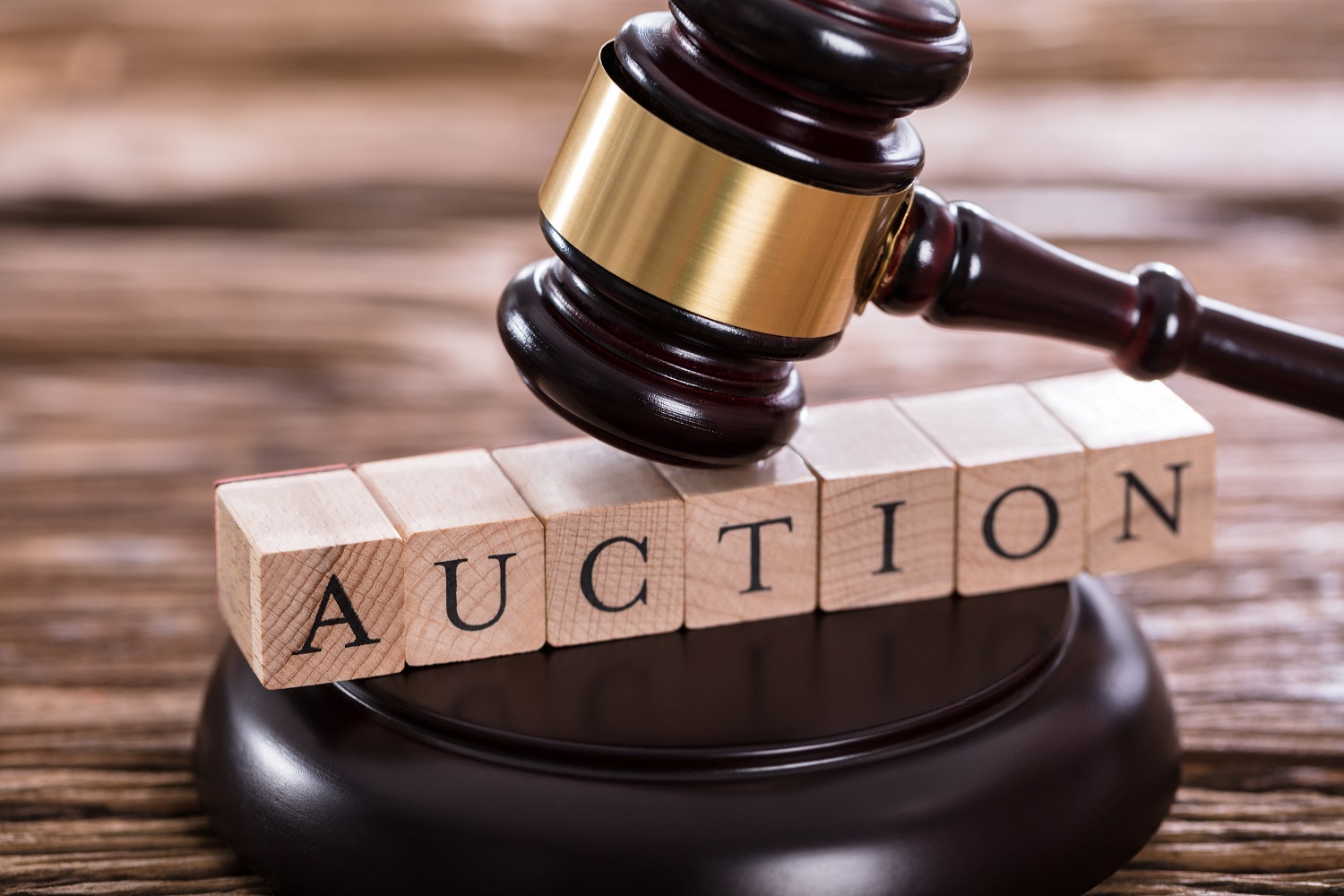 ALL ABOUT CASHING - AUCTIONS